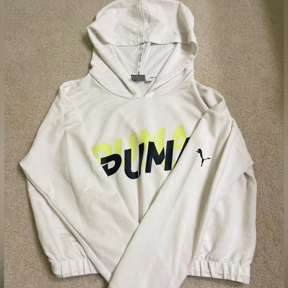 PUMA | Woman’s | Crop Athletic Wear Hoodie